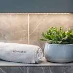 Cohost I Trendy Apt W- Balcony & Garage Parking Apartament Wilno