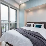 Cohost I Trendy Apt W- Balcony & Garage Parking