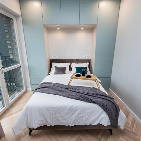 Cohost I Trendy Apt W- Balcony & Garage Parking Apartament *