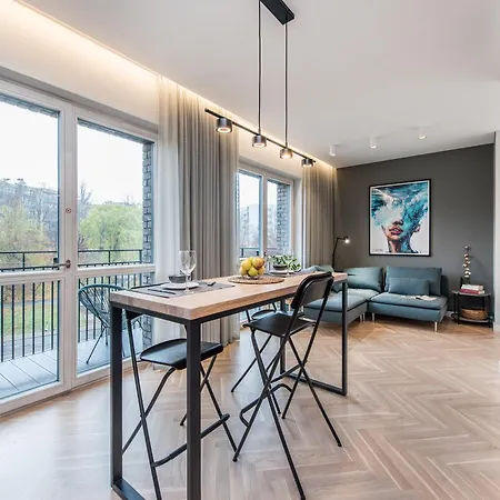 Cohost I Trendy Apt W- Balcony & Garage Parking * 维尔纽斯