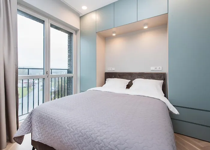 Cohost I Trendy Apt W- Balcony & Garage Parking Apartman *