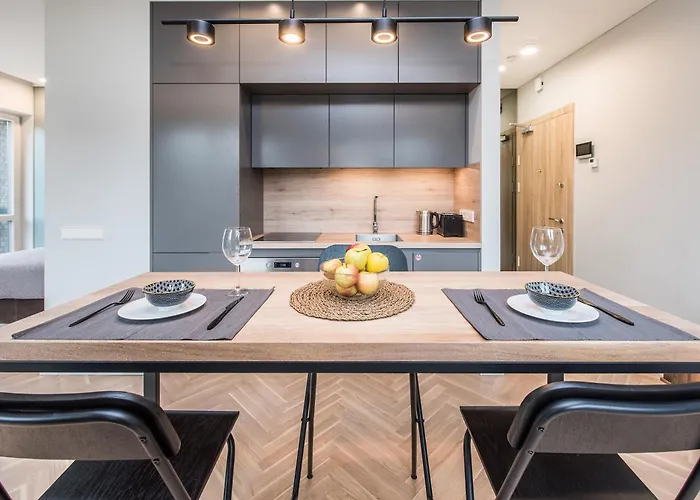 Apartman Cohost I Trendy Apt W- Balcony & Garage Parking