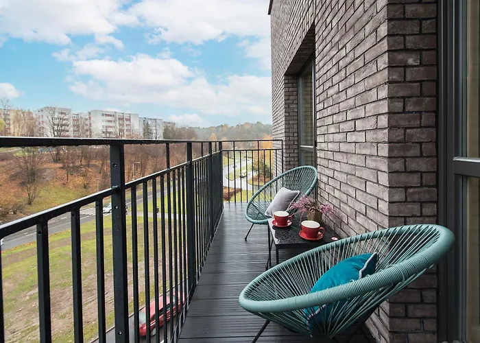 Cohost I Trendy Apt W- Balcony & Garage Parking וילנה