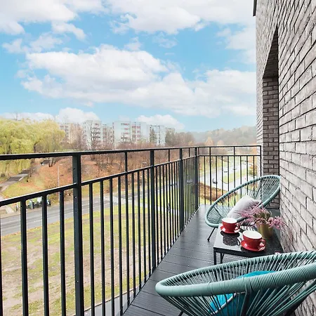 Cohost I Trendy Apt W- Balcony & Garage Parking * Vilnius