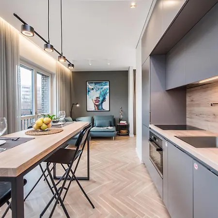 Cohost I Trendy Apt W- Balcony & Garage Parking Vilnius