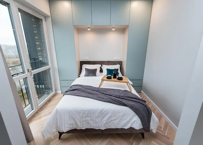 Cohost I Trendy Apt W- Balcony & Garage Parking Appartement *