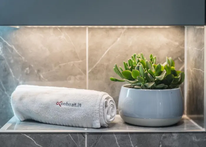 Cohost I Trendy Apt W- Balcony & Garage Parking Appartement Vilnius